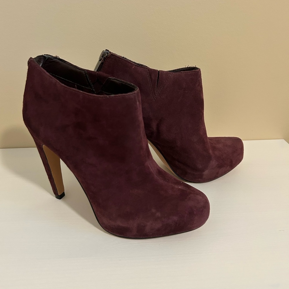 Elegant Burgundy Sam Edelman Ankle Boots